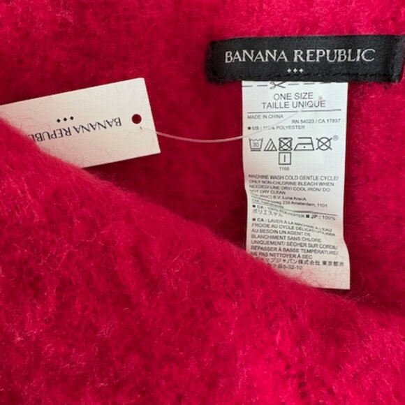Brushed Alpaca-Wool Blend Scarf | Banana Republic New with tags Banana Republic brushed soft shawl wrap